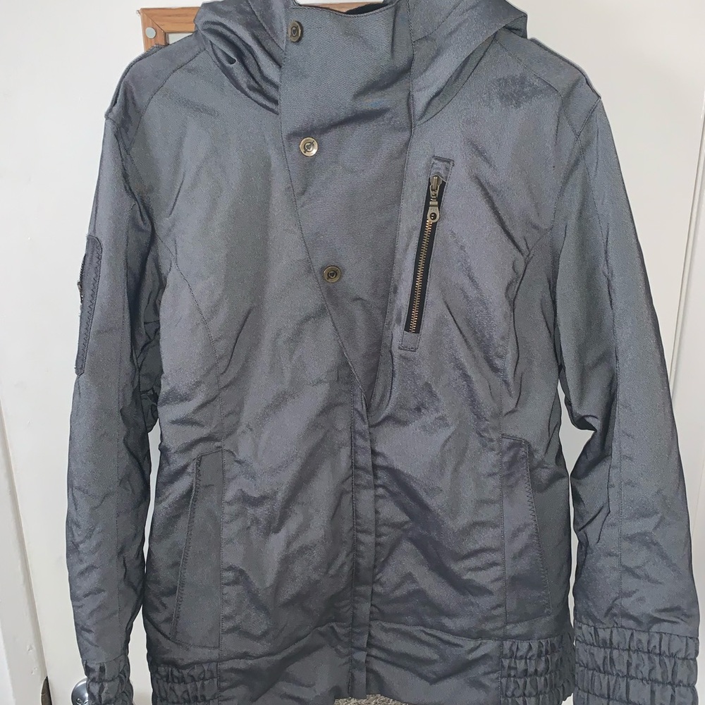 Awesome women’s 10 Obermeyer snow jacket
